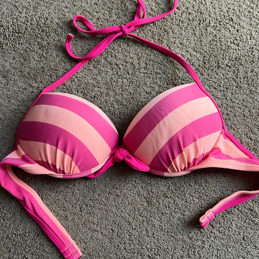 Striped padded bikini top